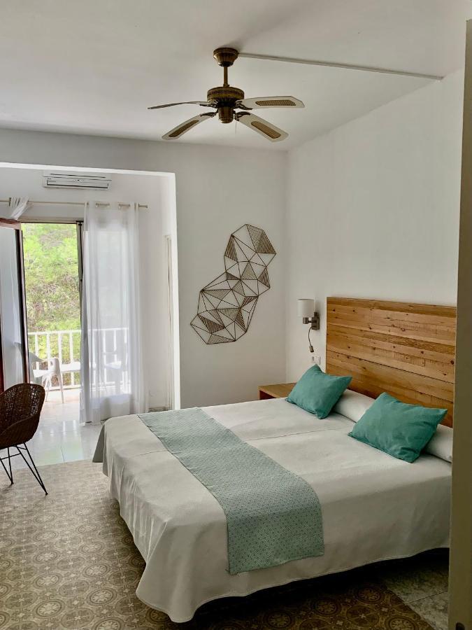 Hotel Tagomago Сан-Антонио-Абад Экстерьер фото