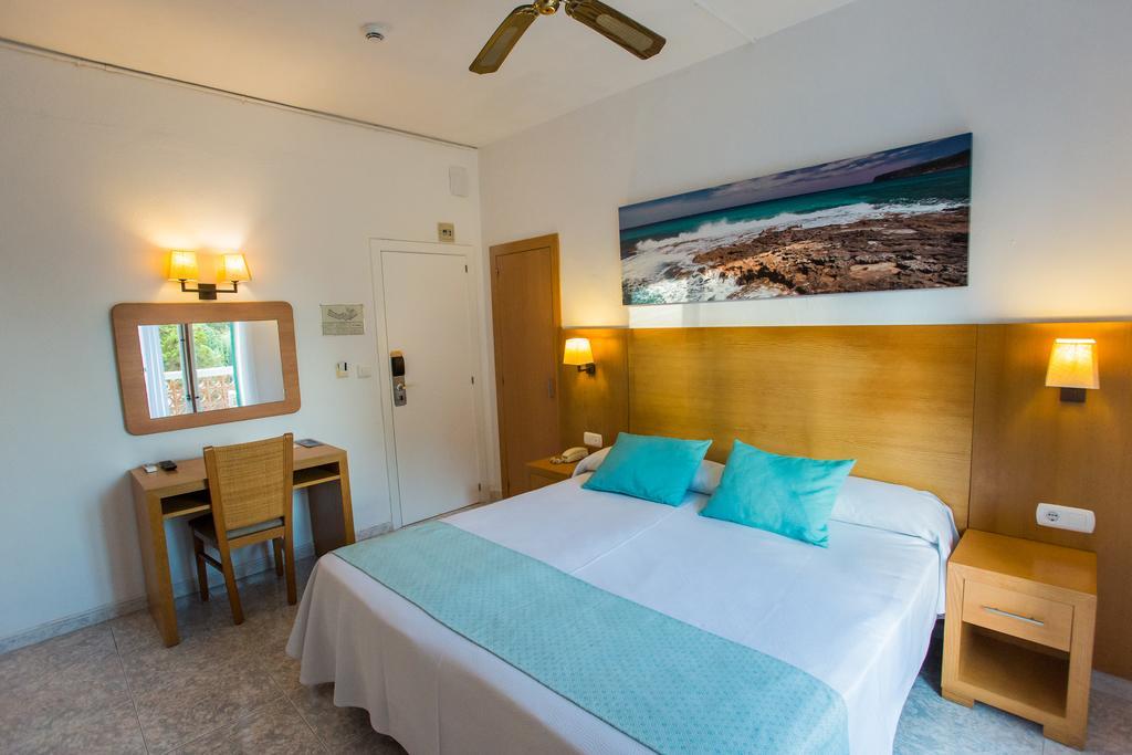 Hotel Tagomago Сан-Антонио-Абад Экстерьер фото